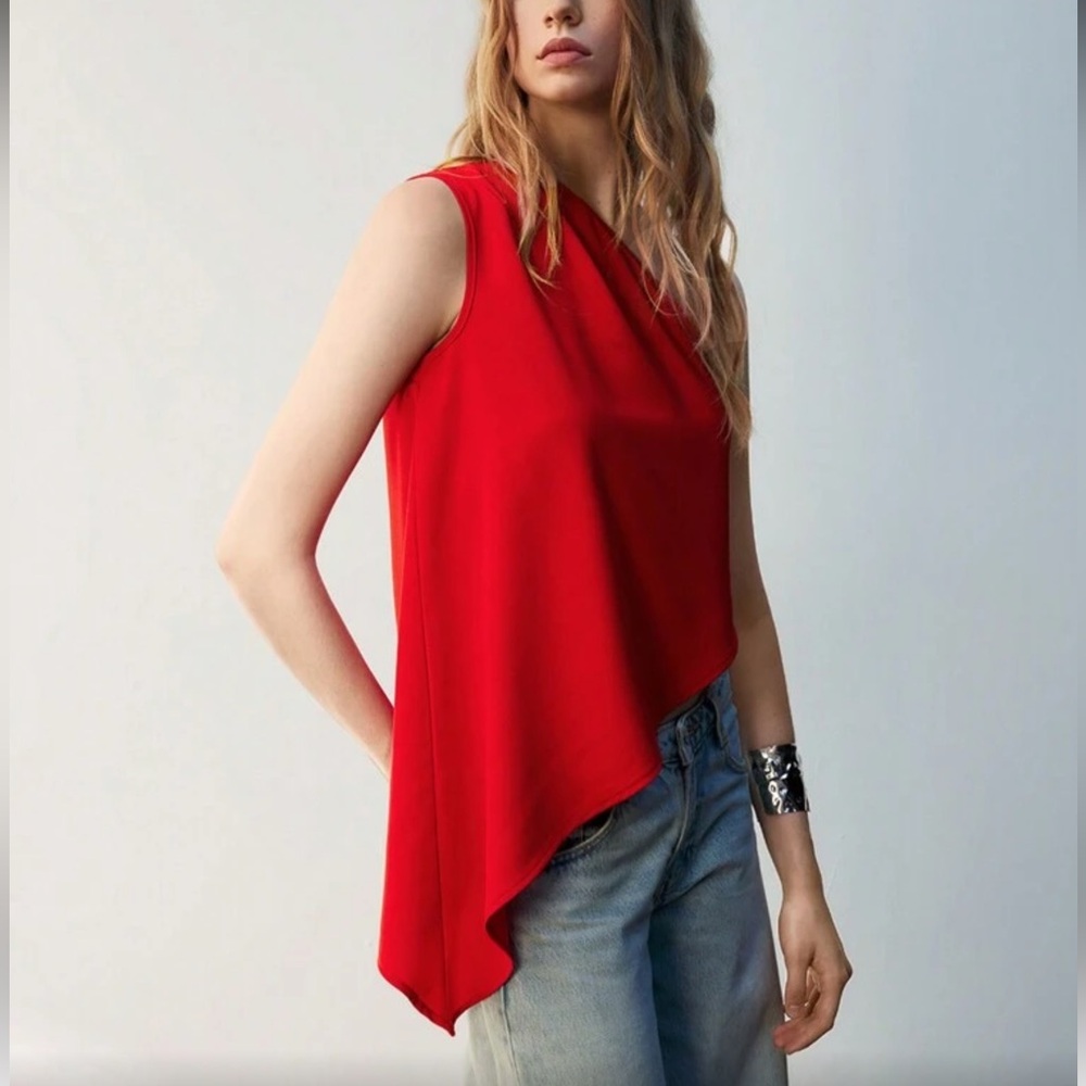 Stylish One-Shoulder Red Top - Picture 7 of 7